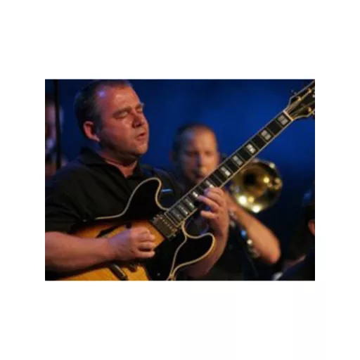 LA BELLA 2001 KÖZEPESEN KEMÉNY Klasszikus Gitár Húrok