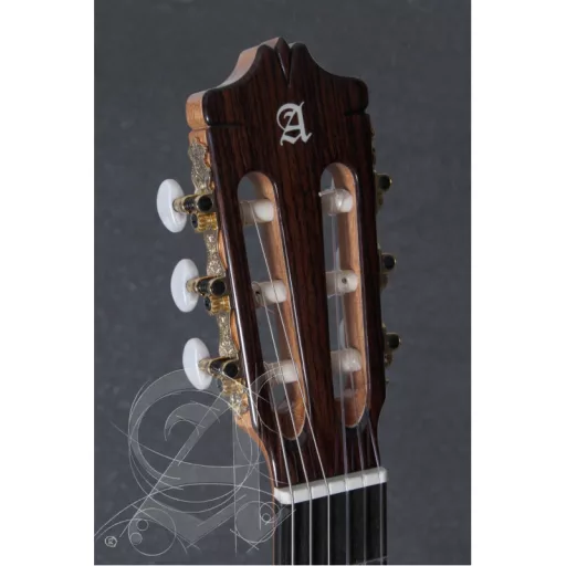 ALHAMBRA 7P Klasszikus Gitár Tokkal