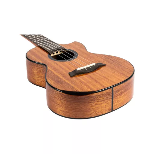 FLIGHT UKULELE NOMAD Tenor ukulele táskával
